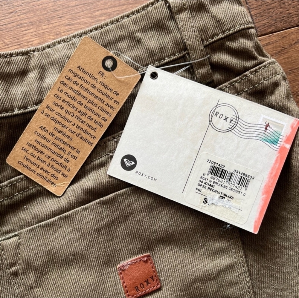 NEW Olive Crochet Detail Roxy Shorts - Picture 6 of 10